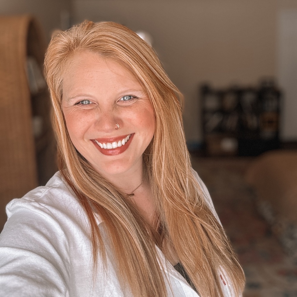 Meet your Posher, Ashly